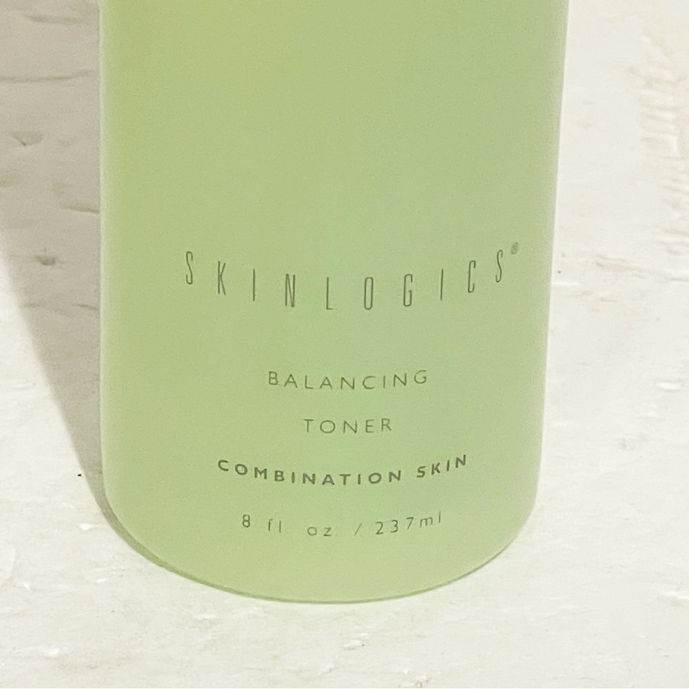 BeautiControl Skinlogics Clarifying Toner for Combination Skin 8oz NEW Face - Picture 2 of 3